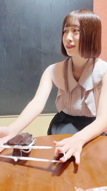 マチアプ女子図鑑のメンエス嬢の回の予告の場面(私服)